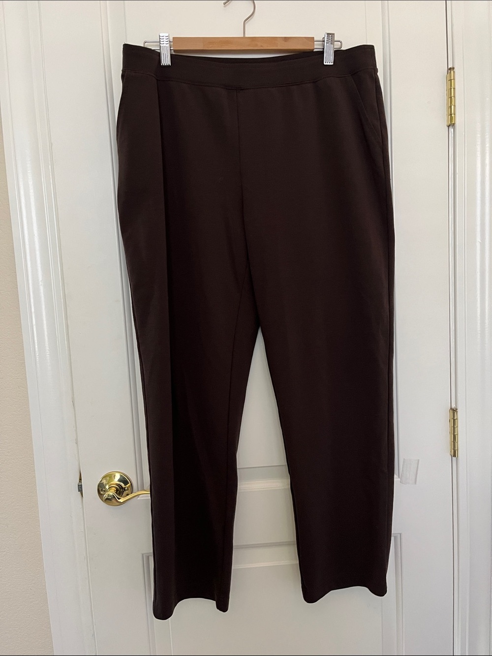 Chico's Dark Brown Straight Leg Pull-On Pants size 2 12/14